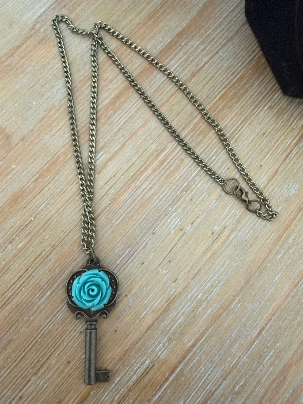 Vintage-Inspired Turquoise Rose Key Pendant Necklace - Women Jewelry